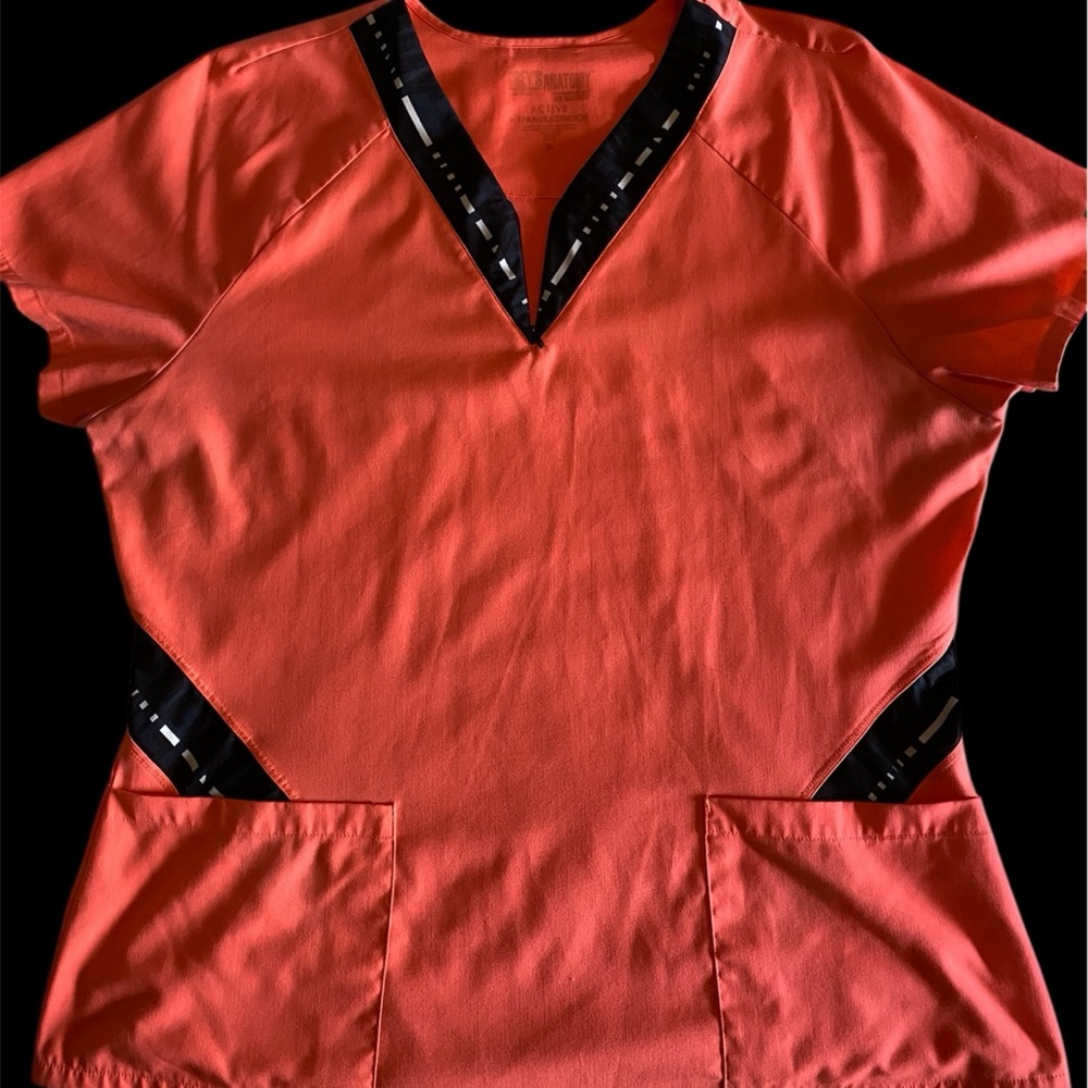 Grey’s Anatomy Active Coral and Black Short Sleeve Scrub Top